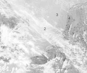 Infraroodbeeld: Cirrus, land-zee tegenstellingen