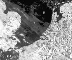 Imagem do visível: Cirrus, contrastes terra - mar